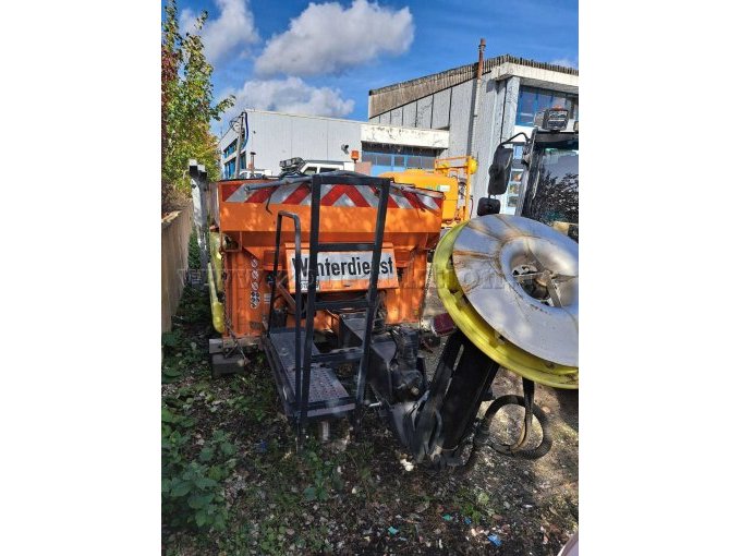 1 Streuautomat Küpper Weisser IMSSN E23040DFA 4m³ mit Zweitmotor – foto 4 – kavel bij Zoll-Auktion, Bielefeld