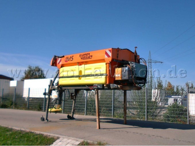 Streuer - Küpper Weisser - IMSSN E29050DFS - von vorne rechts Streuer - Küpper Weisser - IMSSN E29050DFS - von vorne rechts