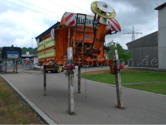 Küpper Weisser - STA 95 - von hinten links
