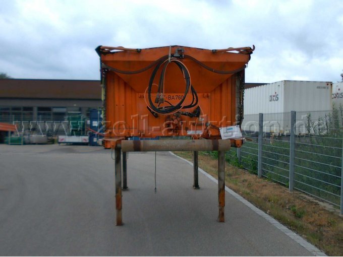 Küpper Weisser - STA 95 - von vorne mit Hydraulik - und Elektrikanschlüssen