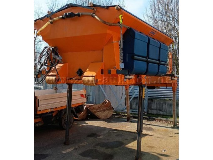 Streuer schräg von vorne rechts