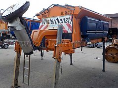 Heck- und Seitenansicht Streuer
