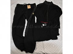 1 Strickjacke sowie 1 Hose „Belstaff“ und 1 Pullover „Wormland“ Gr. M