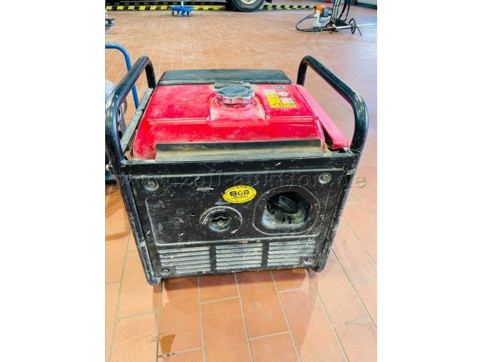 1 Honda GC 160-stroomaggregaat met Geko 2500E 2,5 kW + Honda EMS 30 3,0 kW – foto 8 – kavel bij Zoll-Auktion, Speyer