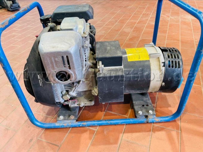 1 Honda GC 160-stroomaggregaat met Geko 2500E 2,5 kW + Honda EMS 30 3,0 kW – foto 5 – kavel bij Zoll-Auktion, Speyer