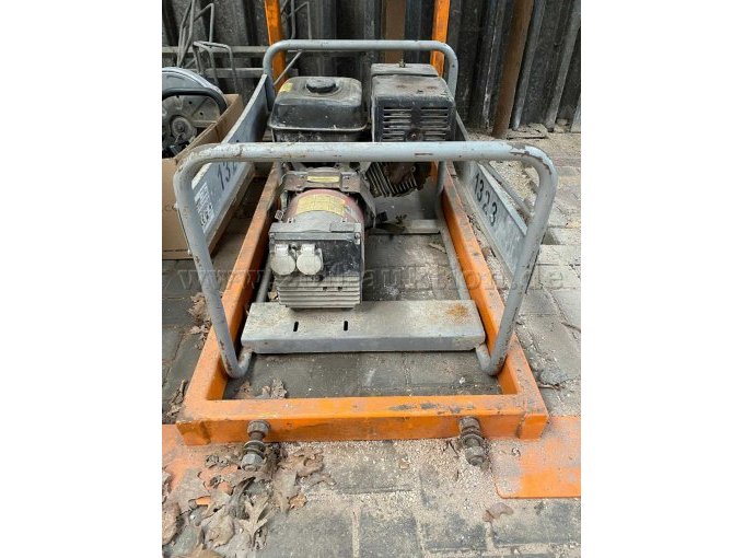 Gesamtansicht mit Anschlussmöglichkeiten