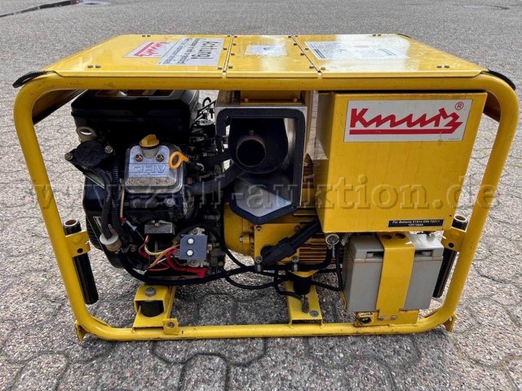 Stromgenerator Motorseite