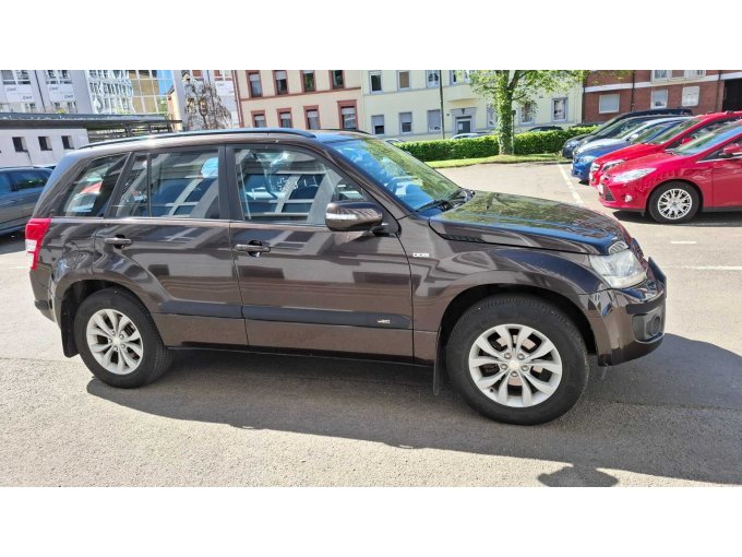 Suzuki Seitenansicht