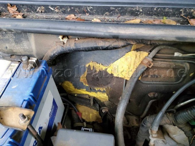 Dämmung Stirnwand beschädigt