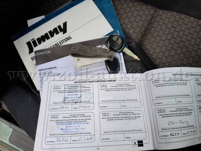 Bordbuch, Serviceheft und Schlüssel