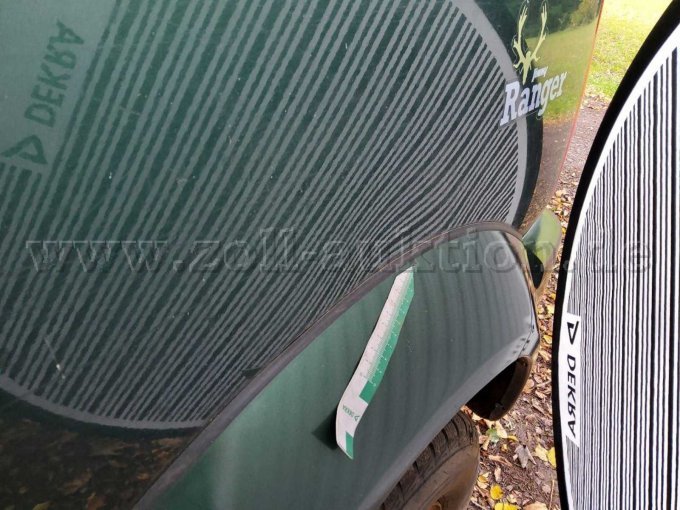 Seitenwand hinten links eingedellt