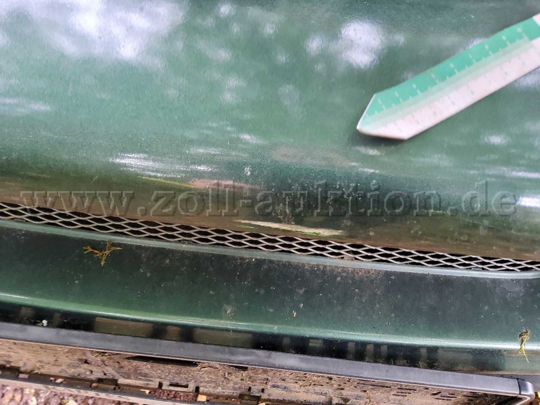 Stoßfänger vorne verschrammt