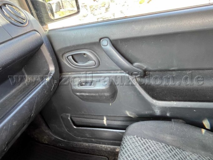 1 Suzuki Jimny 4x4 AHK 1,3L FJ 2017 – foto 12 – kavel bij Zoll-Auktion, Remscheid
