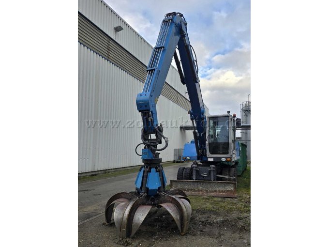 TEREX FUCHS Bagger MHL 320