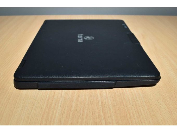 TERRA MOBILE 360-11V3 – 29.5 cm ( 11.6″ ) Multi-Touch
Ansicht von der Seite