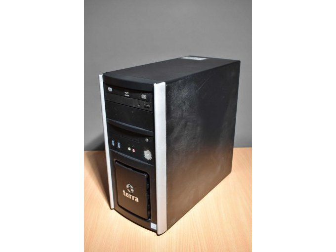 TERRA PC Midi Tower 1009568
Ansicht von der Seite