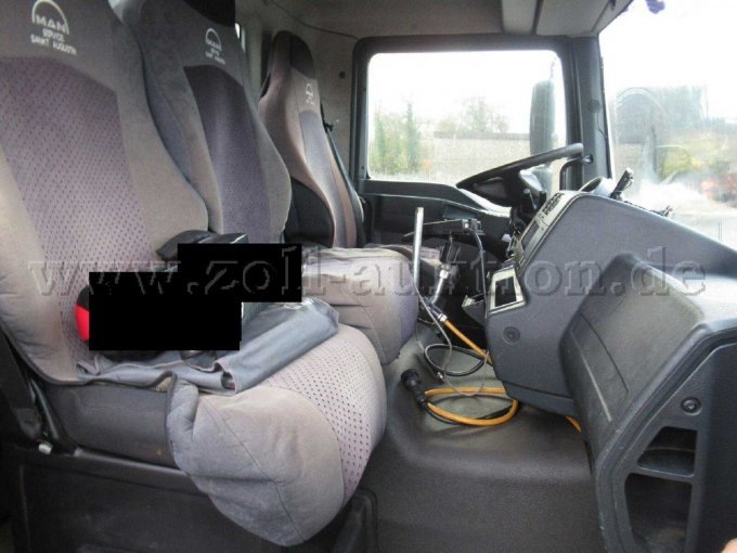 Bild 6 Ansicht Fahrerhaus innen