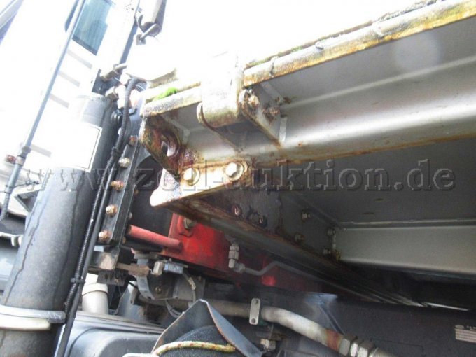 Bild 9 Korrosion an Rahmen, Aufbauten und Anbauteilen, sowie Verstärkungen