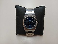 Uhr mit Kissen