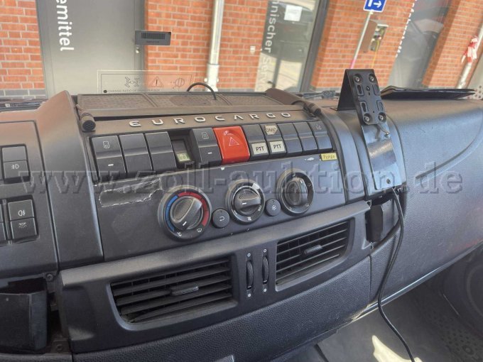 Cockpit 2