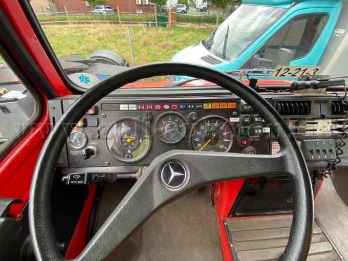 1 TLF 2000 (TLF 8/18) Daimler-Benz Unimog U 1300 L, Aufbau Schlingmann – foto 10 – kavel bij Zoll-Auktion, Versmold
