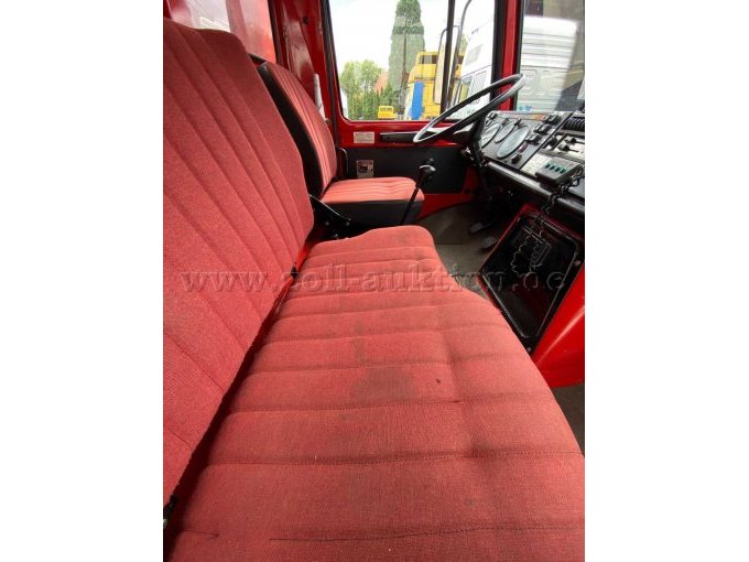 1 TLF 2000 (TLF 8/18) Daimler-Benz Unimog U 1300 L, Aufbau Schlingmann – foto 12 – kavel bij Zoll-Auktion, Versmold