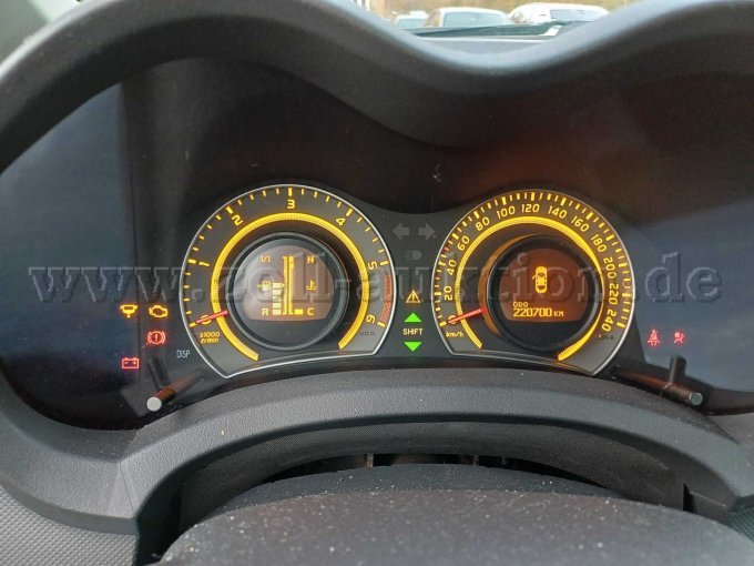 Toyota Auris - Tacho und Kilometerstand