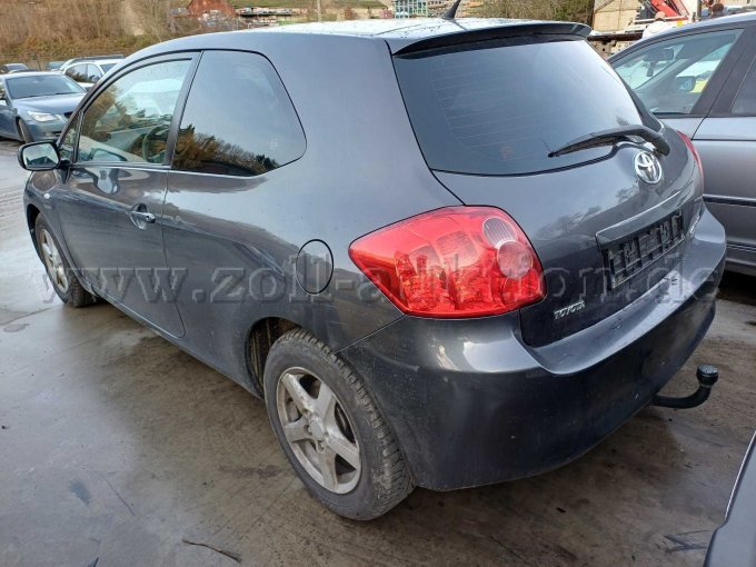 Toyota Auris - hinten links