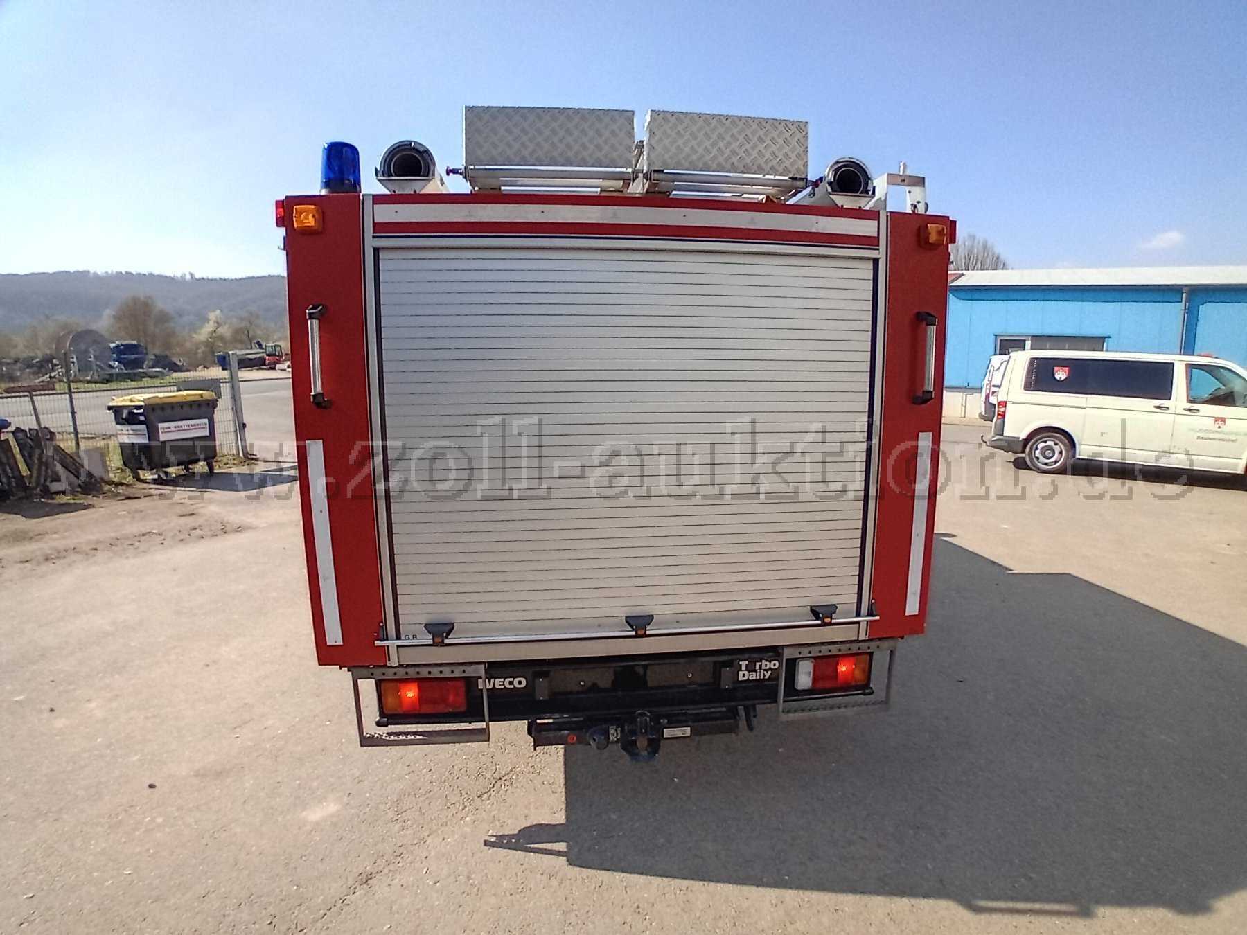 Fahrzeug geschlossen, hinten