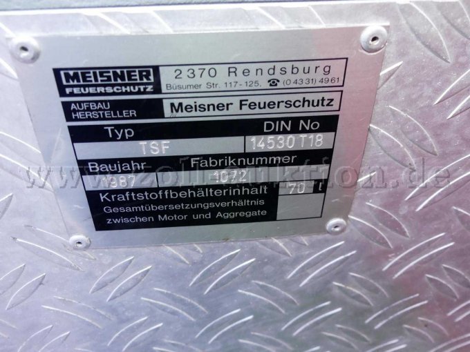 Typenschild Fahrzeug Ausbauer