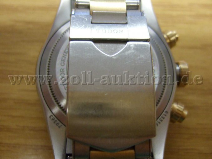 Tudor Uhr Schließe Detailansicht