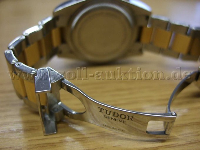 Tudor Uhr Armband und Schließe geöffnet