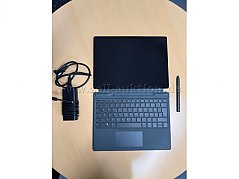 Dell Latitude 7320 Lieferumfang: Netzteil, Stift und Tastatur