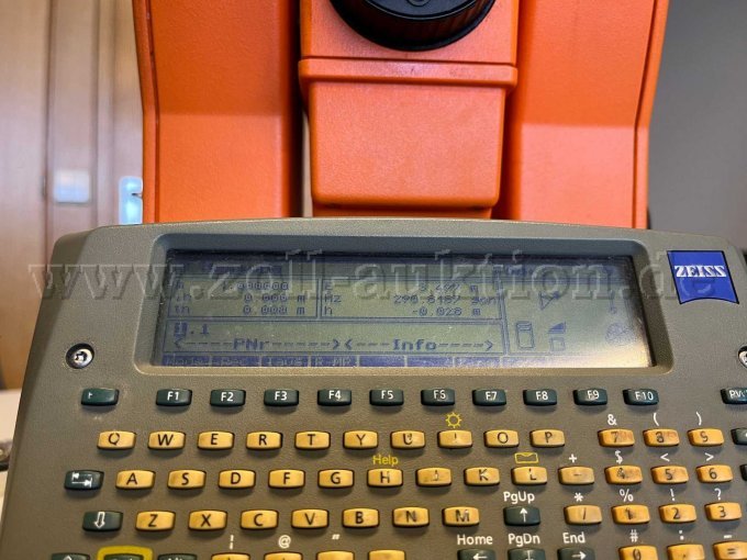 Frontansicht mit Display