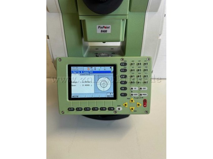 Tachymeter Bedienfeld im eingeschalteten Zustand