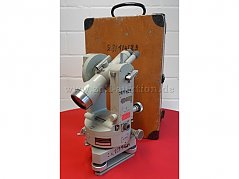 Instrument und Transportbehälter