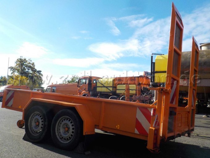 Seitenansicht Tieflader