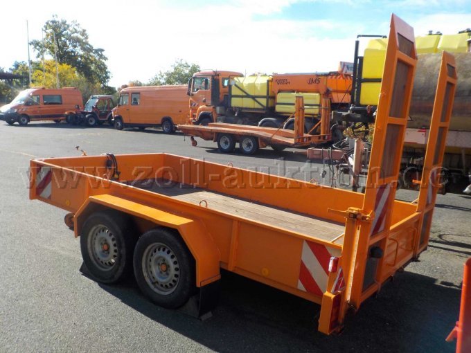 Seitenansicht Tieflader