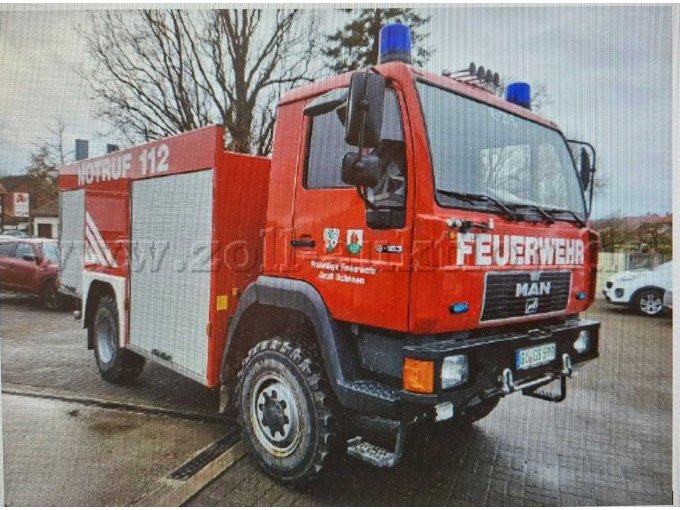 1 Tanklöschfah­rzeug(TLF16/24);MAN Aufbau von Iveco-Magiru­s 8.163 LAEC-LF 4x4 FA – foto 3 – kavel bij Zoll-Auktion, Friedland