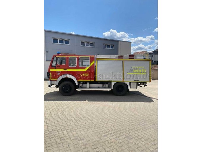 1 Tanklöschfahrzeug 16/25 Daimler-Benz Typ 1019 AF, Aufbau Ziegler – foto 4 – kavel bij Zoll-Auktion, Wörth a. Main