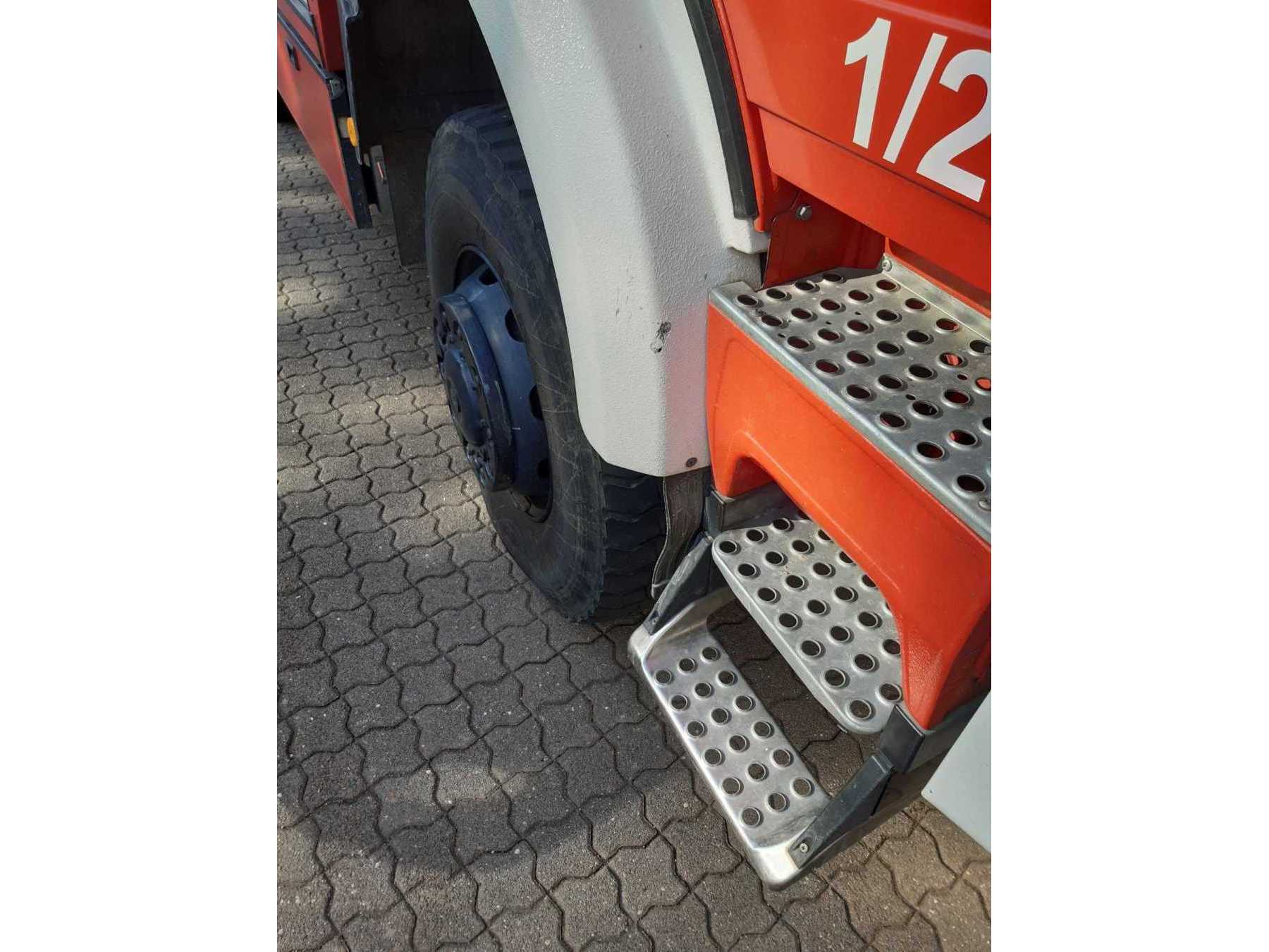 Lackschaden Kotflügel vorne rechts