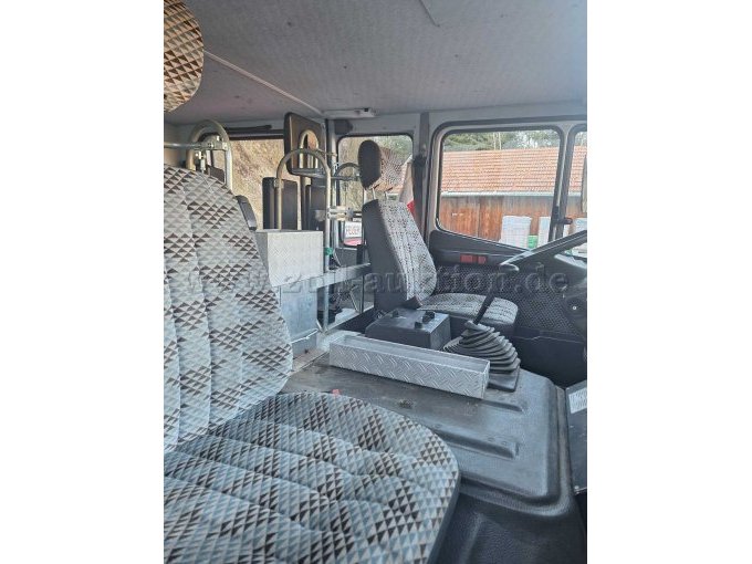 Fahrzeuginnenraum -Fahrer