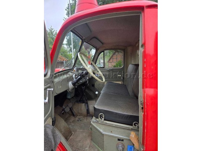 1 Tanklöschfahrzeug Magirus-Deutz TLF 16/24 T – Baujahr 1965 – foto 10 – kavel bij Zoll-Auktion, Visselhövede