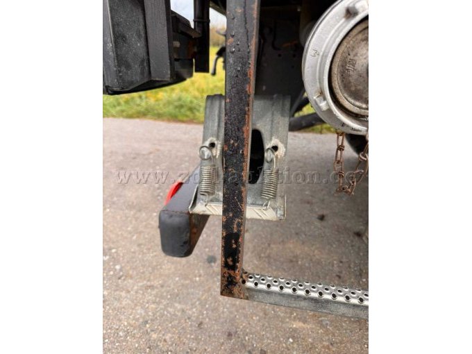 leichter Rostansatz an Trittstufe