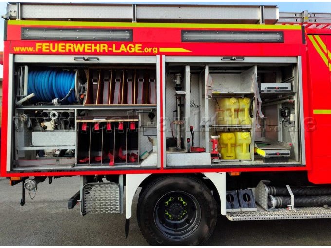 Ansicht Geräteräume Beifahrerseite