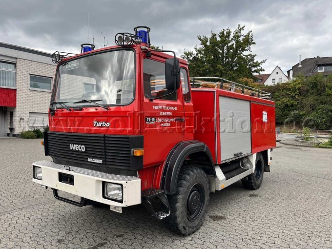 Foto vom Fahrzeug  von vorne links seitlich