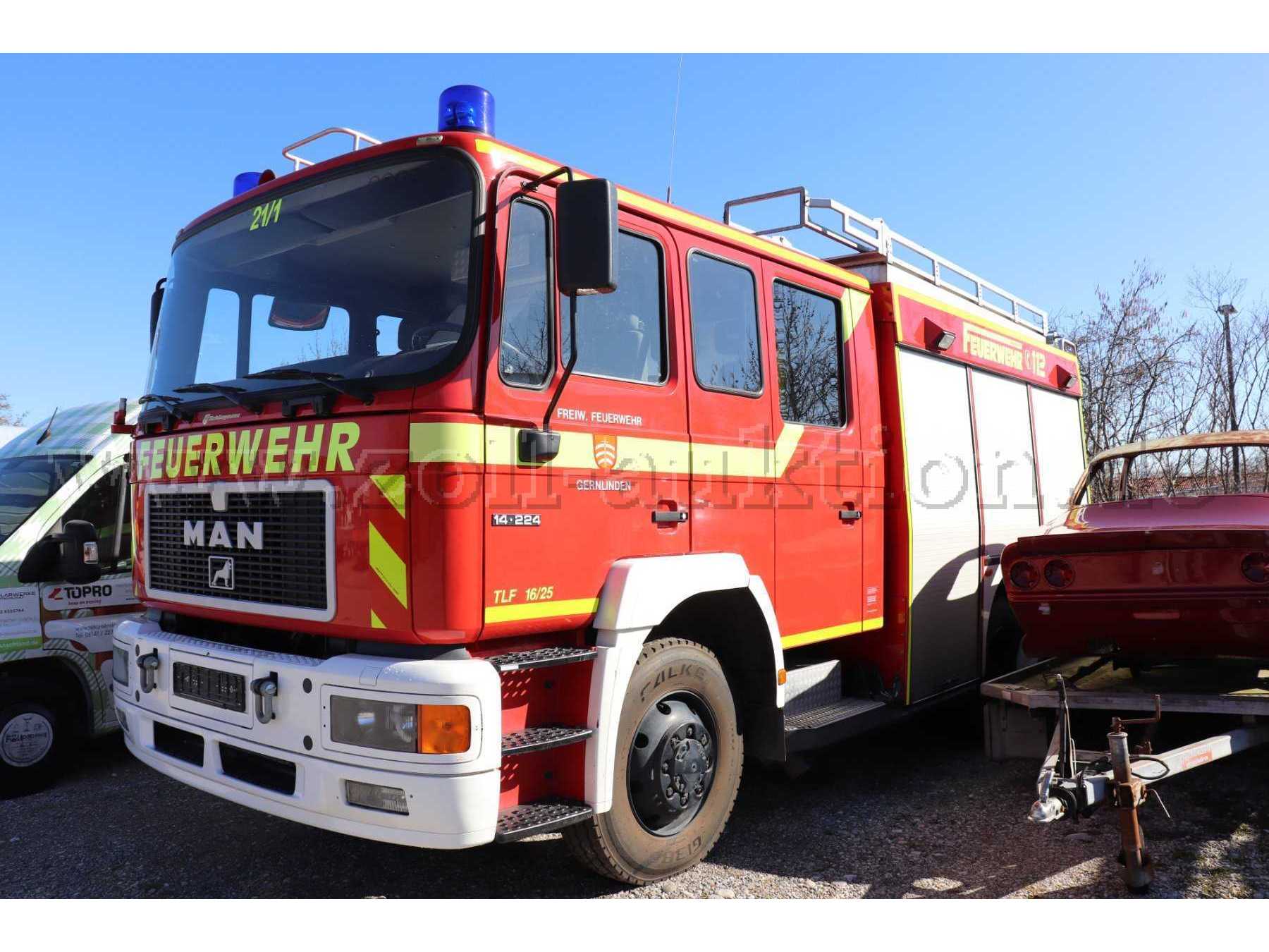 Fahrzeug Seite links