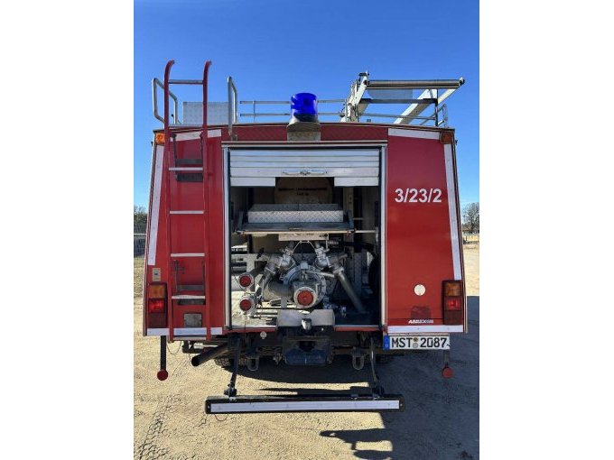 Rückansicht mit Pumpe