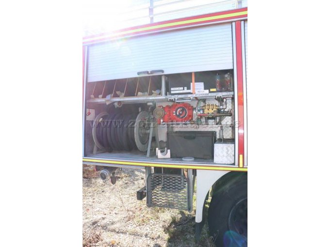 Geräteraum seitlich rechts hinten