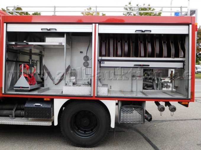 1 tankbluswagen TLF 16/25 van Mercedes-Benz, opgebouwd door Ziegler – foto 6 – kavel bij Zoll-Auktion, Feuchtwangen